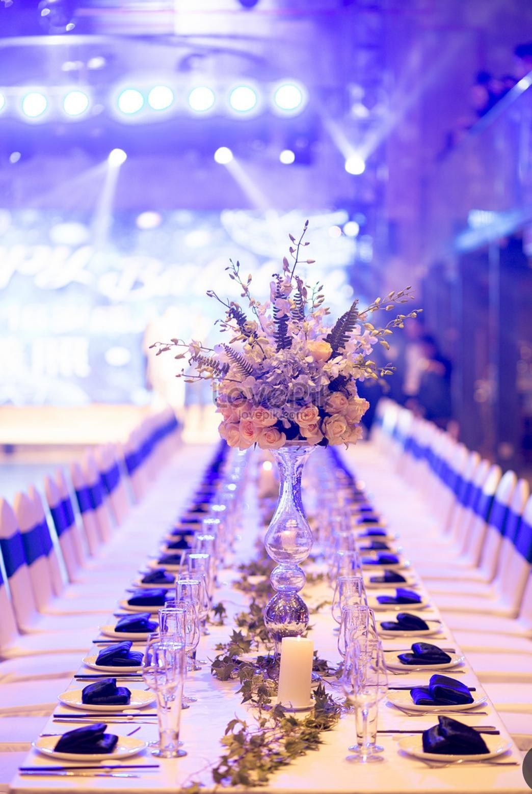 تأجير كراسى وطاولات